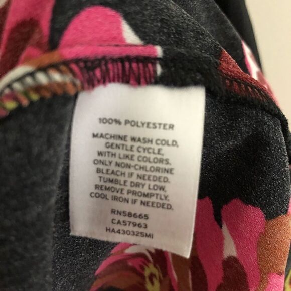 Halogen Plus Size Long Sleeve Floral Blouse Size 1X - Picture 8 of 8